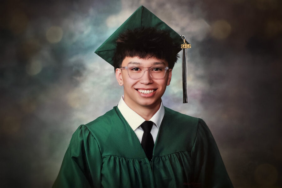 Graduations_Ricardo Rosas Jr_6a50182a7c419