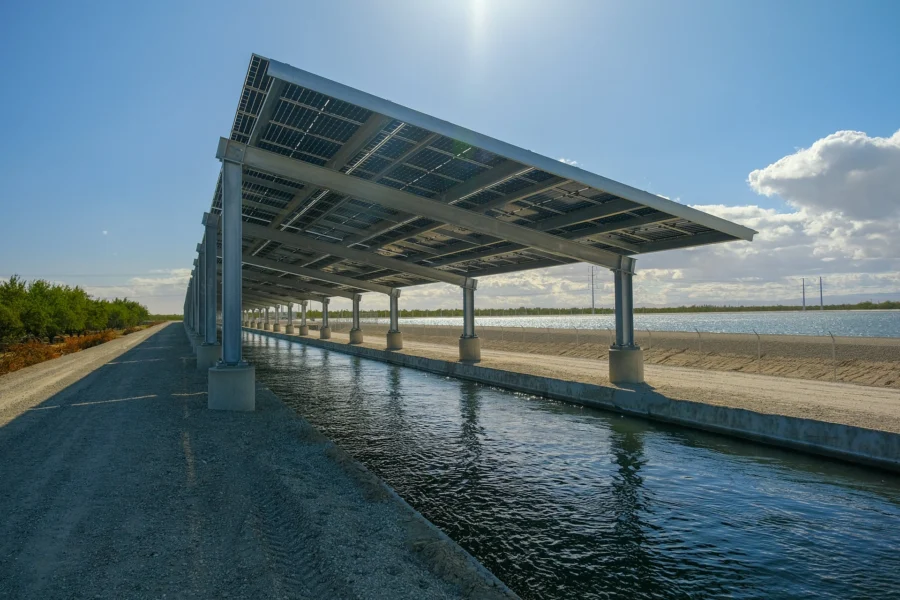 panels-over-canals-aug26-image1